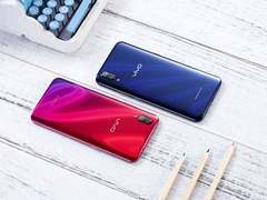 灵动水滴屏，屏占比91.2%，引领新全面屏潮流