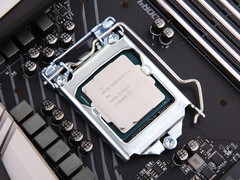 玩游戏如何选CPU 核心越多越好吗？