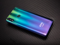 炫彩后盖炫美光影 酷派酷玩7C图赏