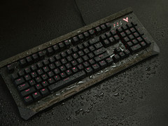 IP68超强防水 雷柏V750游戏机械键盘现货热销中