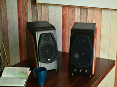 经典与时尚的完美结合 惠威M200有源音箱评测