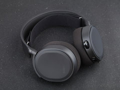 7.1环绕声 2019款赛睿Arctis 寒冰 5 RGB游戏耳机图评