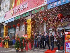 苏宁零售云店老张换车记