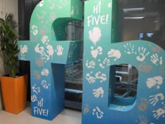 苹果恢复了Facebook的企业证书权限，但又禁了谷歌的！