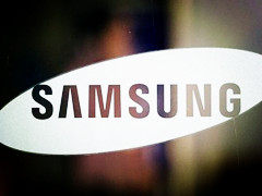 三星Galaxy S10新配色曝光：朱砂红