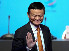 王健林壮士断腕，张近东出手果断，谁能赢在2019