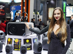 广州国际灯光音响展开幕 带你看遍惠威多款重磅新品