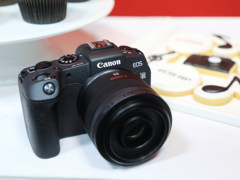 最轻便小巧的全画幅微单 佳能EOS RP周三发货