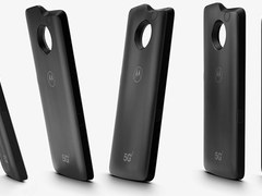 Moto奇葩5G后盖配件开售 套餐价349.99美元