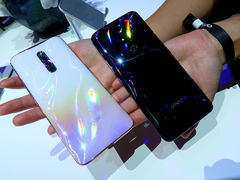 五彩斑斓的黑五光十色的白 vivo X27Pro现场试玩