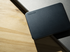 迷你身材 疾速传输，东芝XS700移动固态硬盘测评