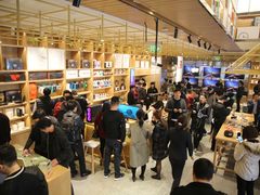 致敬美好生活，苏宁极物荣获“2018中国好门店”大奖