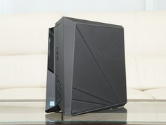 小身材超能量 ROG Huracan G21CN游戏主机图赏