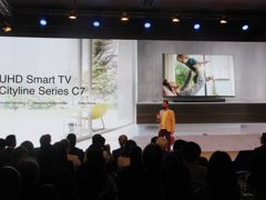 TCL IFA发布秋季新品C7，曲面、AI、全面屏打造家居享受新宠