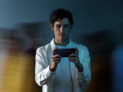 你的安卓手机用一年就会变卡？那是因为你没挑到好的