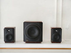 桌面影院级体验  惠威M-80W 2.1音响热销中