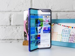 三星Galaxy Fold折叠屏手机缺陷已修复 预计下月重新发售