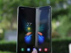 折叠屏已修复！三星首款折叠屏手机Galaxy Fold计划于7月份上市