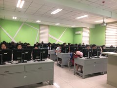 云课堂走进高圆圆母校，带来不一样的计算机机房