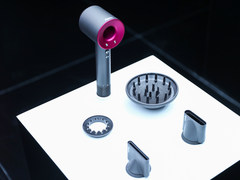 价格和普通吹风机差100倍 全新戴森吹风机究竟强在哪里？