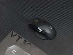 旗舰引擎/人体工学设计 雷柏VT300S游戏鼠标图赏