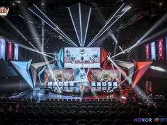 无惧Battle，腾讯UCL官方指定用机荣耀20 PRO，助力电竞玩家挺进总决赛