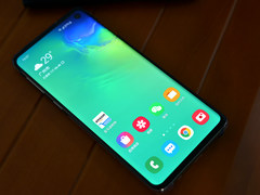 机情观察室：LCD和OLED屏幕哪个更好？