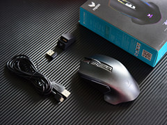 无线电竞亲民自作 雷柏V20 PRO双模版游戏鼠标评测