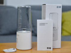 现榨现喝仅需40秒 米家便携榨汁机体验