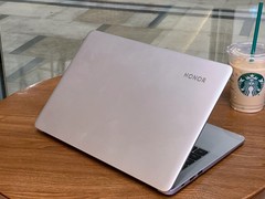 做工作中的全“职”高手 荣耀MagicBook 2019 Intel版评测
