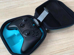 畅玩游戏大作 雷神G50战斧游戏手柄体验