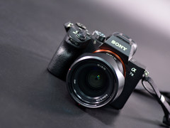 千呼万唤始出来 索尼FE 35mm F1.8全能挂机镜头评测