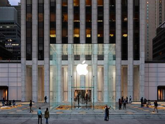 全球最大苹果店重新开业，此后全年24小时营业