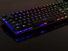 自主轴新作 HyperX Alloy Origins RGB机械键盘开箱