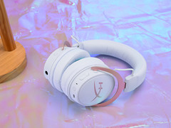 带妹吃鸡首选 HyperX Cloud Mix Rose Gold游戏耳机图赏