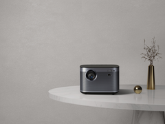 极米多款新品获奖 引领投影家居化设计风潮