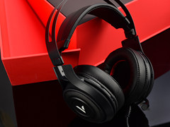 虚拟7.1性价比之选  雷柏VH520游戏耳机图赏