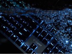 防水防尘  雷柏V530防水背光游戏机械键盘视频