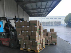 苏宁物流高颜值女调度员 守护司机共赴武汉护送医疗物资