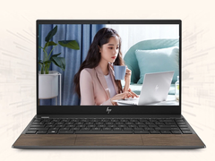 2020“爆款”笔记本！金属+木纹开启轻薄本新材质