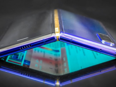 三星Galaxy Fold 2预计7月发布，有望采用屏下摄像头
