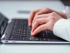 为什么英特尔移动超能版戴尔XPS13 7390二合一是职场精英的首选