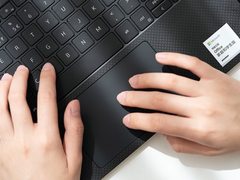 英特尔移动超能版戴尔XPS13 7390二合一，真旗舰商务本