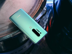 一加8 Pro屏幕体验：为出色埋单，值了！