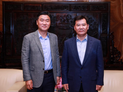 张近东会见三星电子大中华区总裁崔胜植 双方战略合作升级