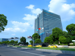 “新基建”风口正起 张近东两会聚焦大数据共享