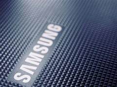 这次直接掰直了！三星Galaxy Note 20放弃曲面屏？