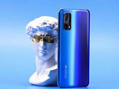 5000mAh+120Hz竞速屏 iQOO Z1x海蔚蓝上手