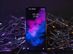 realme真我GT Neo图赏：光哑同体 潮流性能旗舰