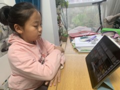 艾力斯特按摩椅新品上市，R2年轻π成年轻人养生首选